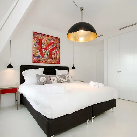 Appartamento Avenue De La Bourdonnais In *