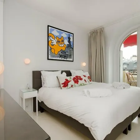 Appartamento Avenue De La Bourdonnais In *